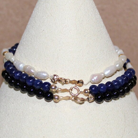 Three 14K Gemstone Bracelets (Onyx, Seed Pearls, Lapis, and Gold Beads) - Picture 3 of 11